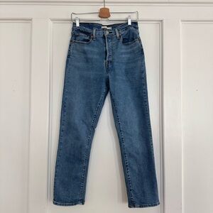 Levi’s Wedgie Straight Jean size 30